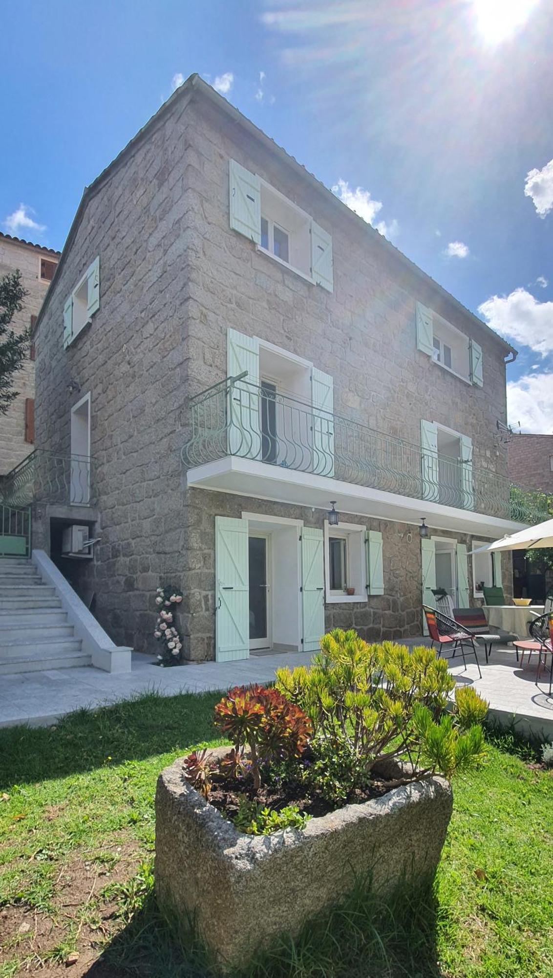 Charmant Appartement En Rez De Jardin Sartène Dış mekan fotoğraf